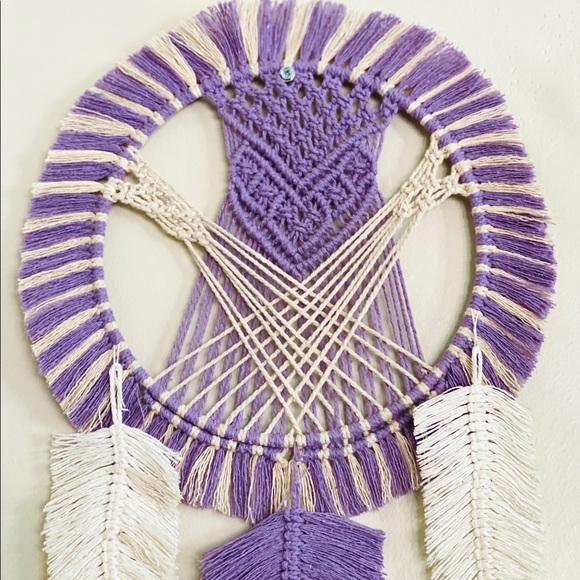 Macrame hanging wall dream catcher with feathers - Picture 7 of 8